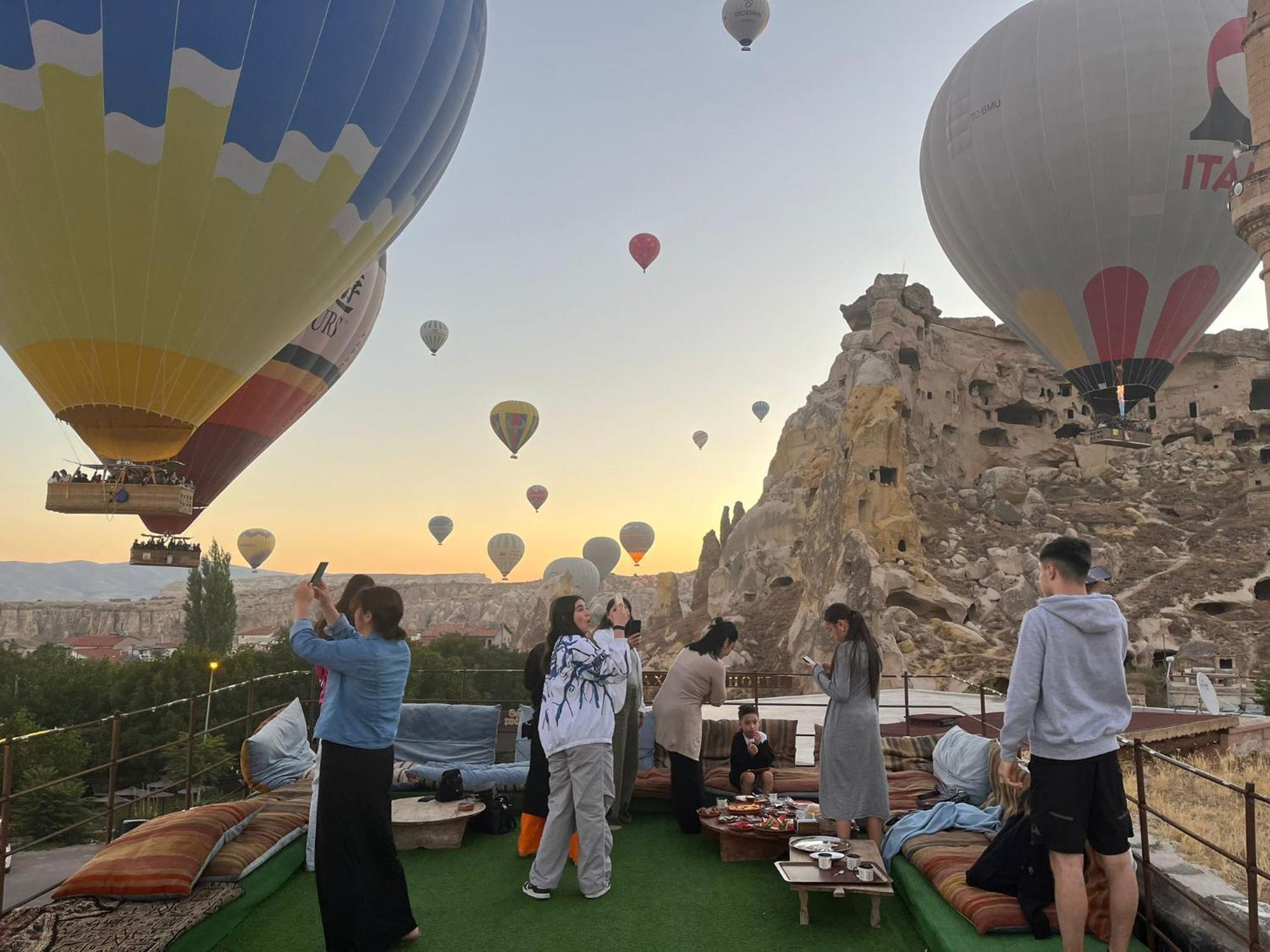 مبيت وإفطار أفانوس Atax Cave House المظهر الخارجي الصورة