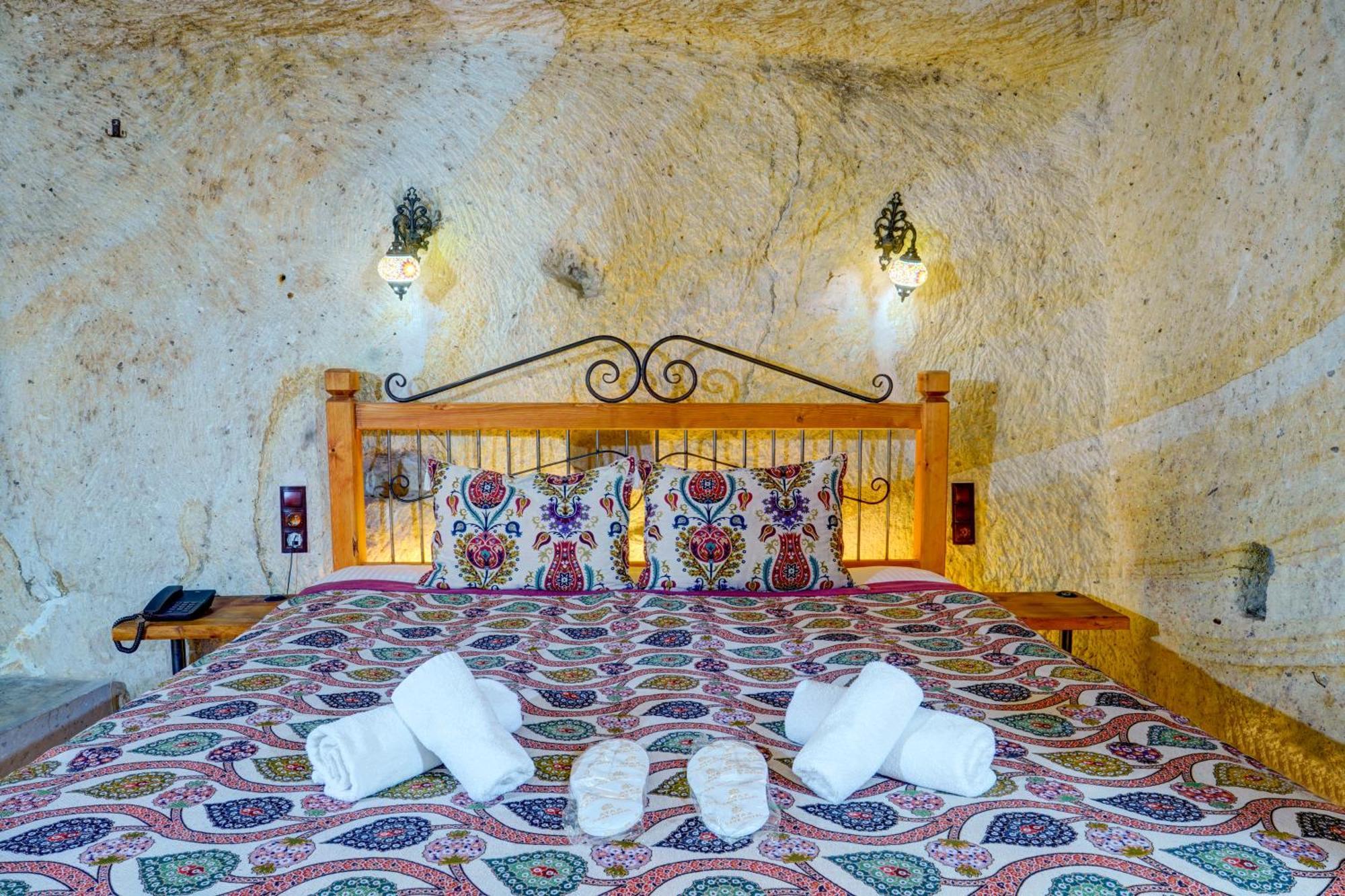 مبيت وإفطار أفانوس Atax Cave House المظهر الخارجي الصورة