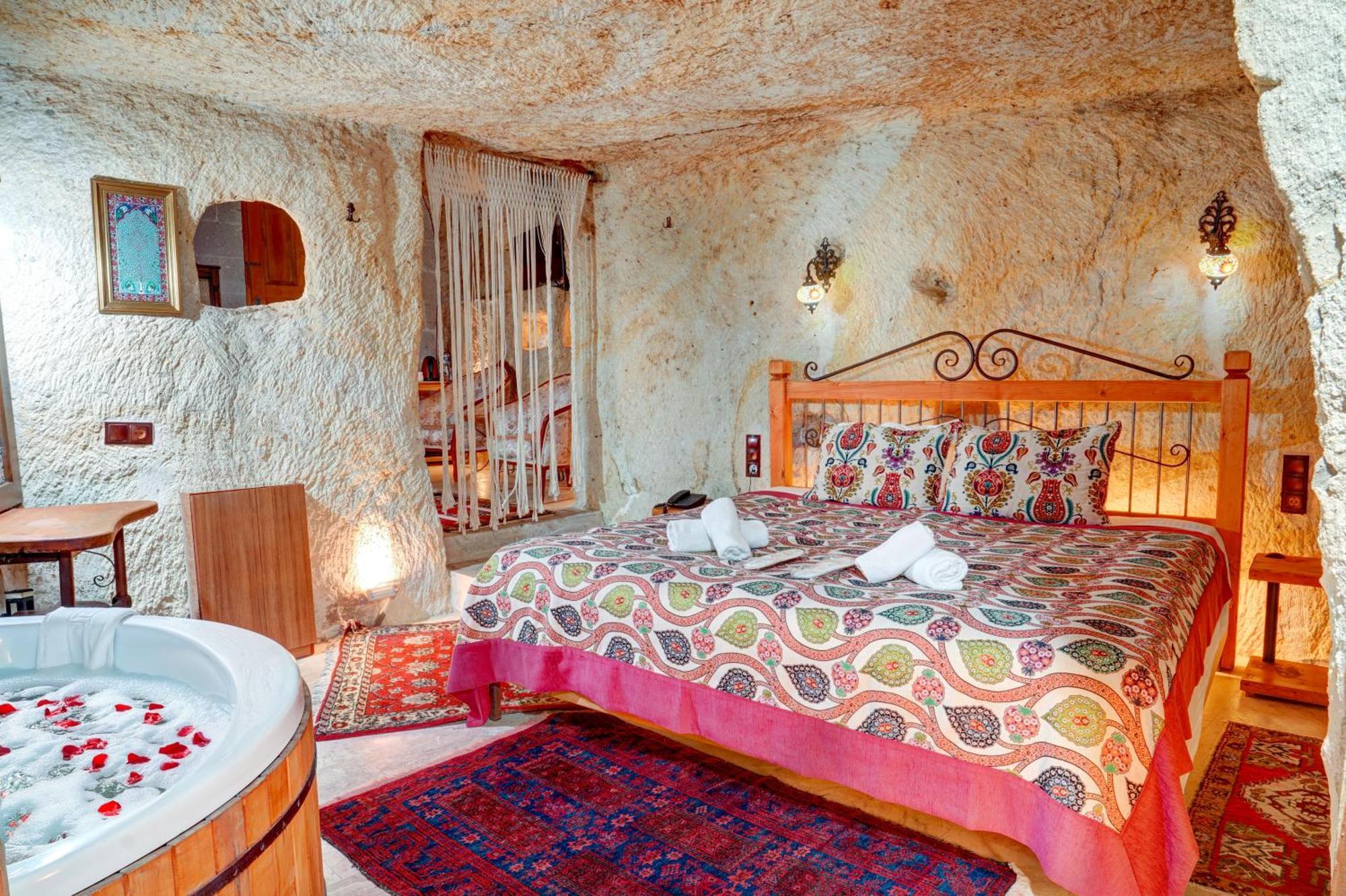 مبيت وإفطار أفانوس Atax Cave House المظهر الخارجي الصورة