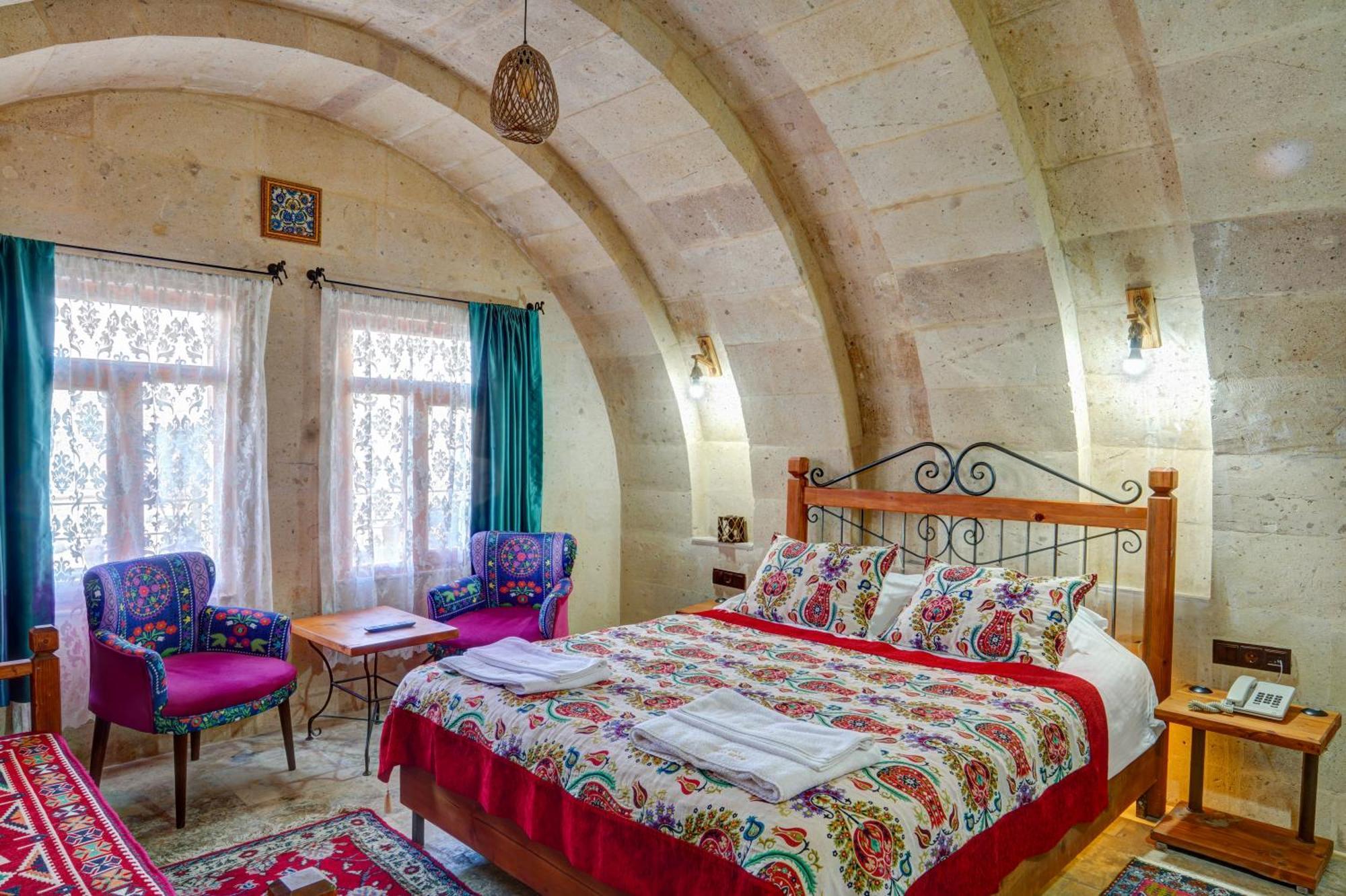 مبيت وإفطار أفانوس Atax Cave House المظهر الخارجي الصورة