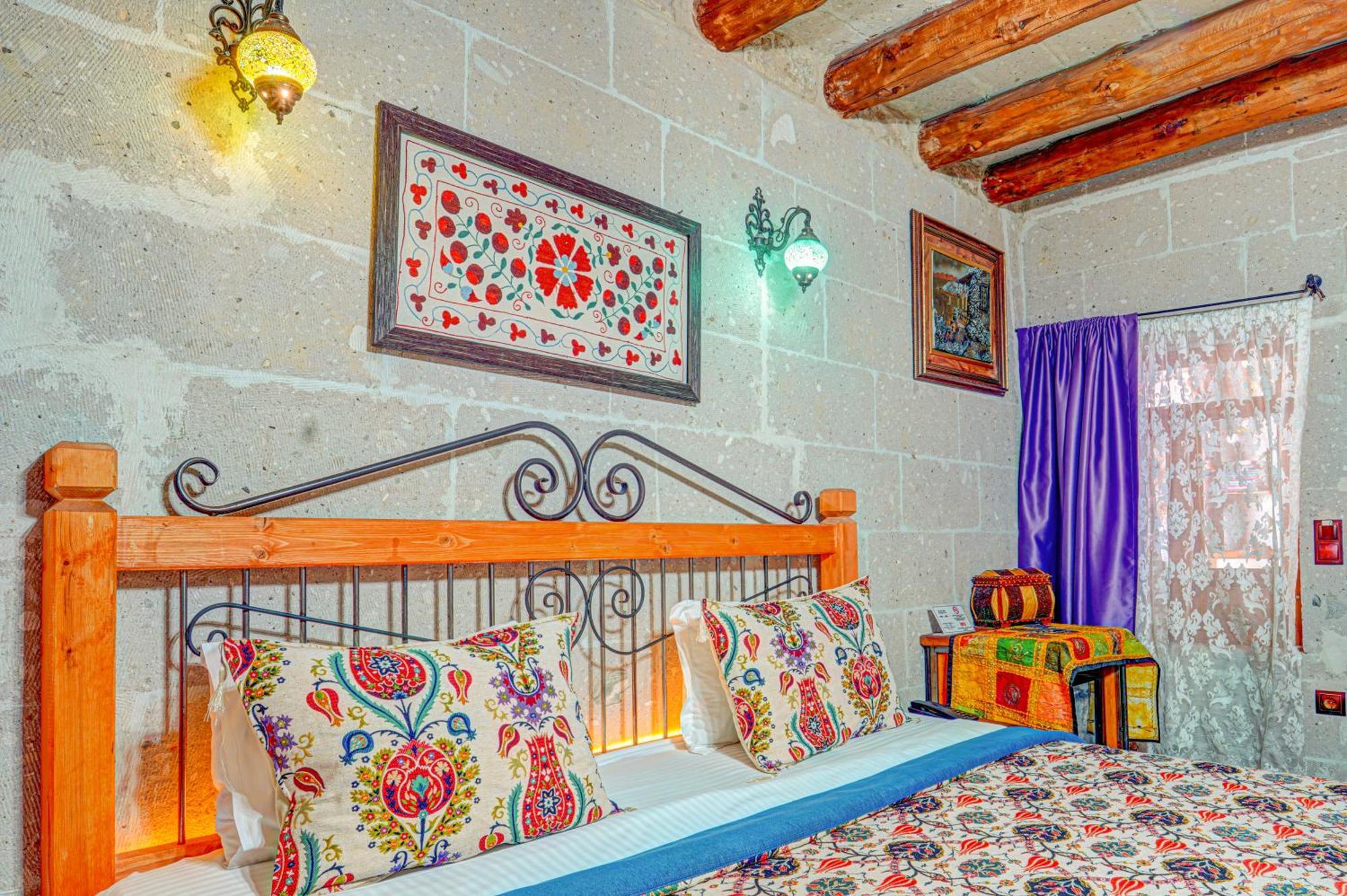 مبيت وإفطار أفانوس Atax Cave House المظهر الخارجي الصورة