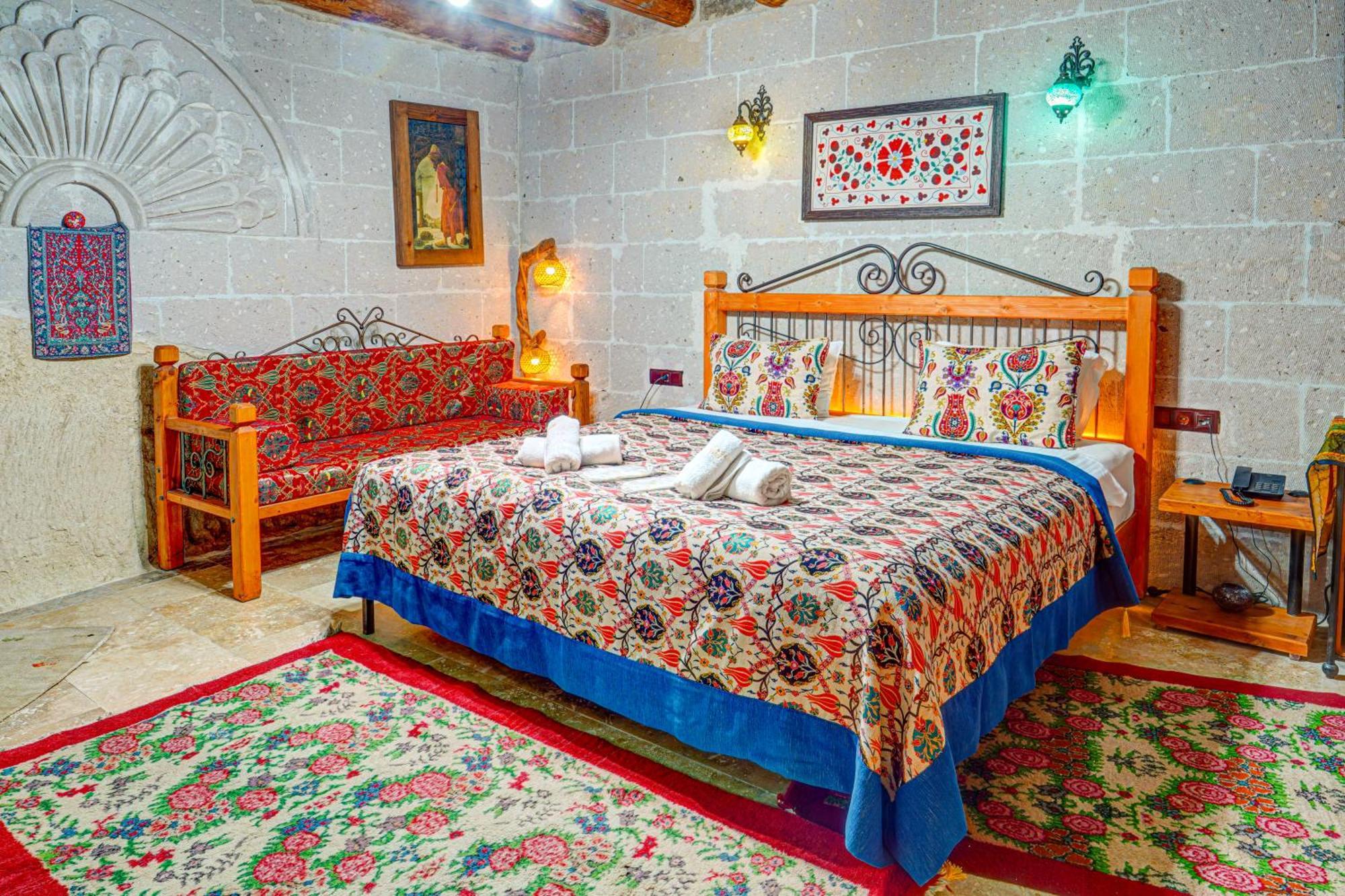 مبيت وإفطار أفانوس Atax Cave House المظهر الخارجي الصورة